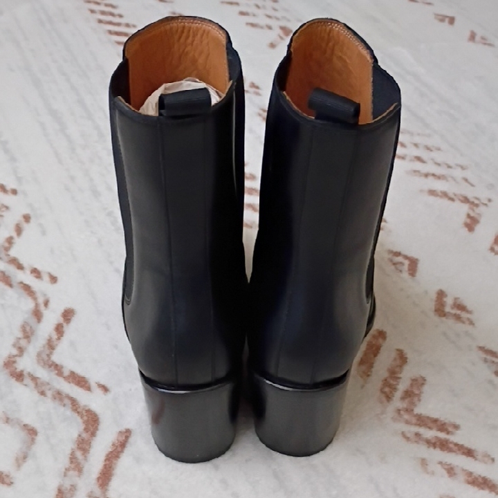 Beckett Simonon Bianca Chelsea Boots - Black Leather - Women's Size 6.5 Nib — image 5 of 8